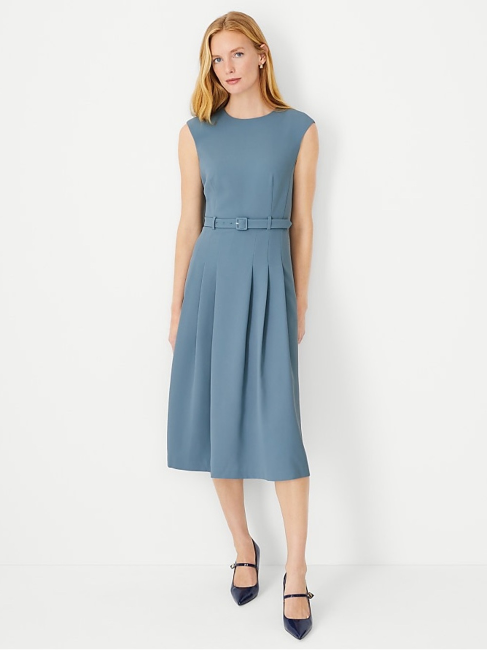Ann Taylor The Pleated Belted Crewneck Dress in Fluid Crepe- size 4P - Picture 2 of 12